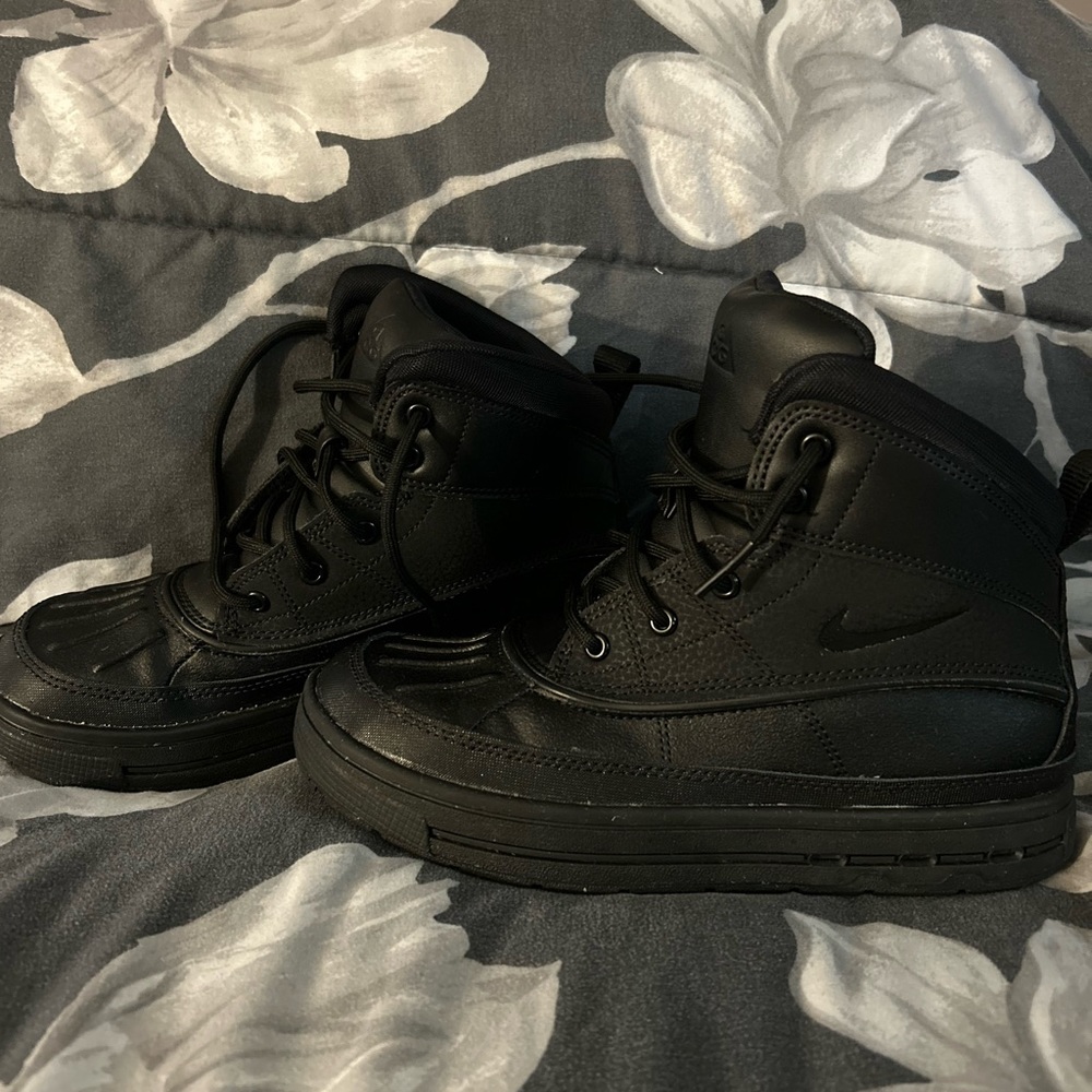 Boys Nike Boots!